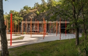 广场上的开放公园-红色创意小品|景观建筑规划案例 by Ellagu