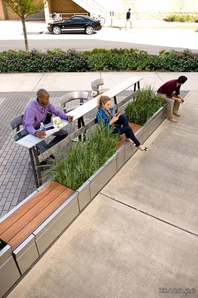 简单但不简洁的城市户外花池坐凳设计