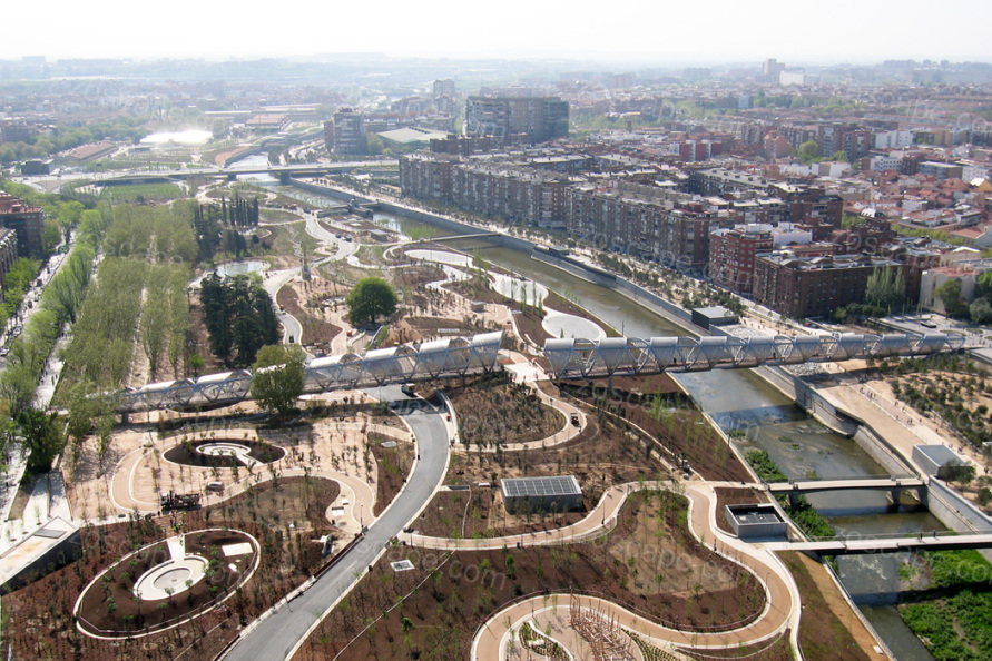 城市滨水区带状公园绿地园林景观设计