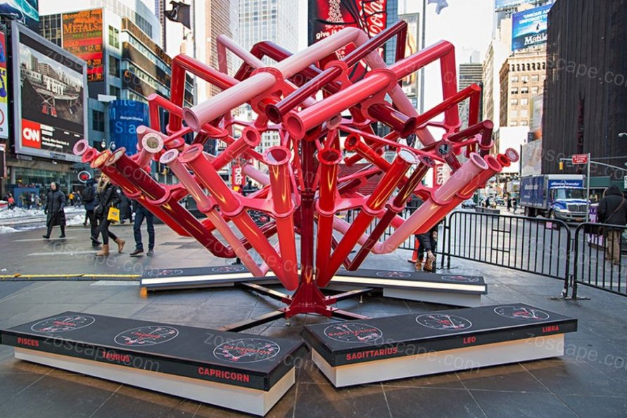 纽约时代广场心形雕塑